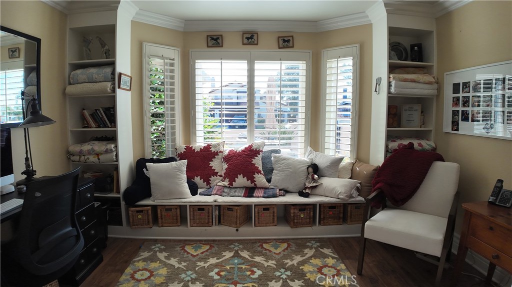 43080 Vista Del Rancho Temecula, CA 92592 - Photo 22 of 57 a living room with furniture and windows
