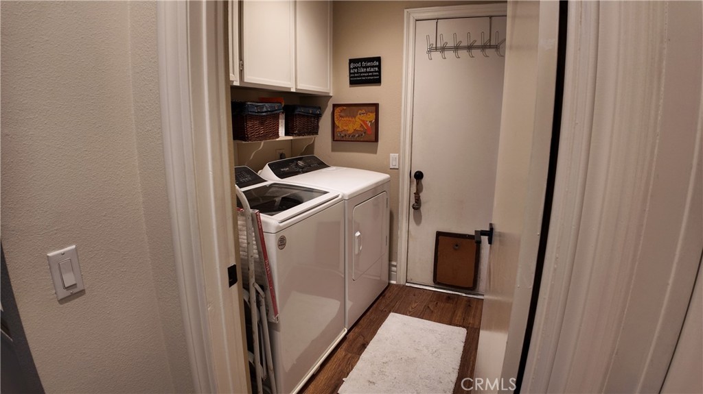 43080 Vista Del Rancho Temecula, CA 92592 - Photo 27 of 57 a utility room with dryer and washer