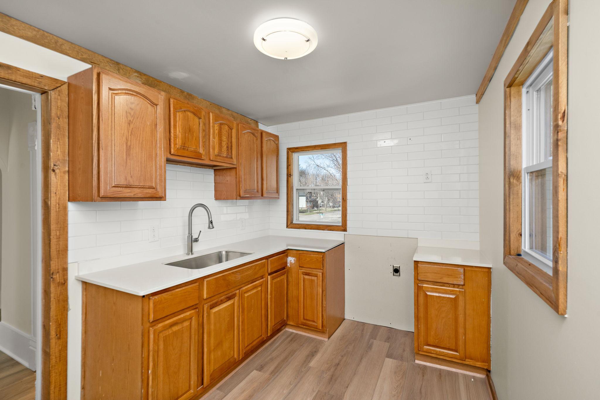 805 4th Street Southwest Willmar, MN 56201 - Photo 18 of 31