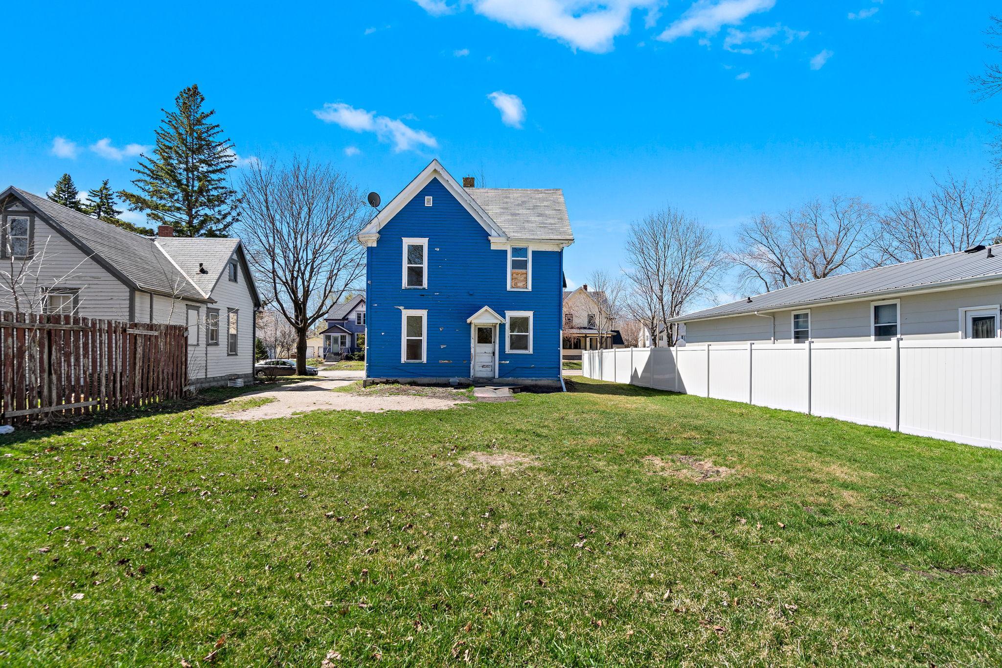805 4th Street Southwest Willmar, MN 56201 - Photo 21 of 31