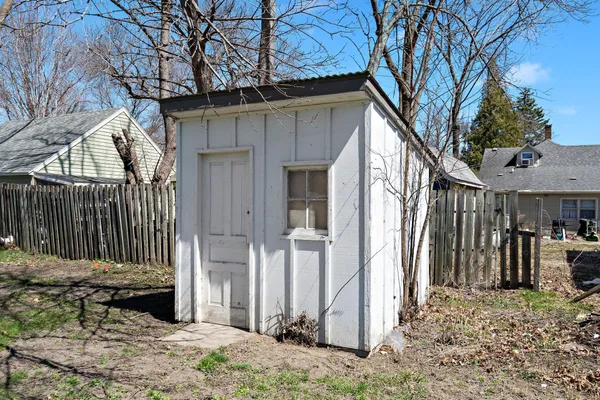 $149,900 | 805 4th Street Southwest, Willmar, MN 56201