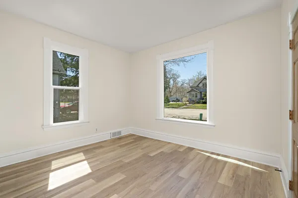 $149,900 | 805 4th Street Southwest, Willmar, MN 56201