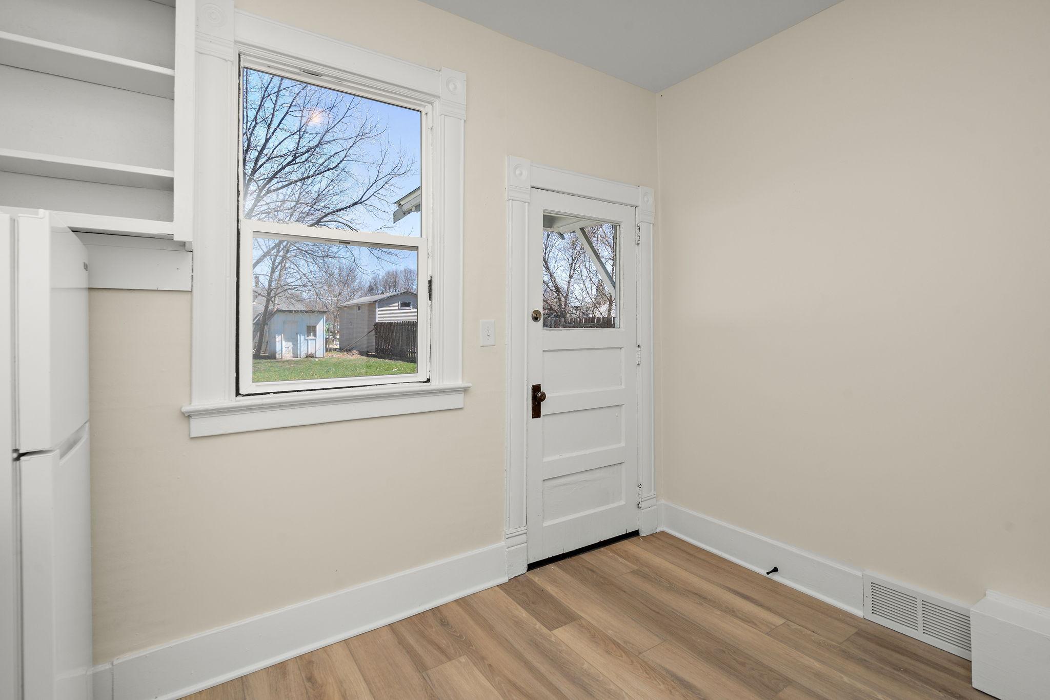 805 4th Street Southwest Willmar, MN 56201 - Photo 10 of 31