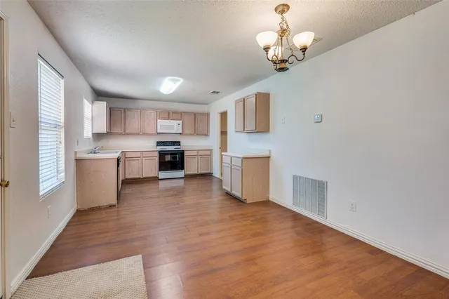 $1,950 | 5224 Royal Burgess Drive, Fort Worth, TX 76135