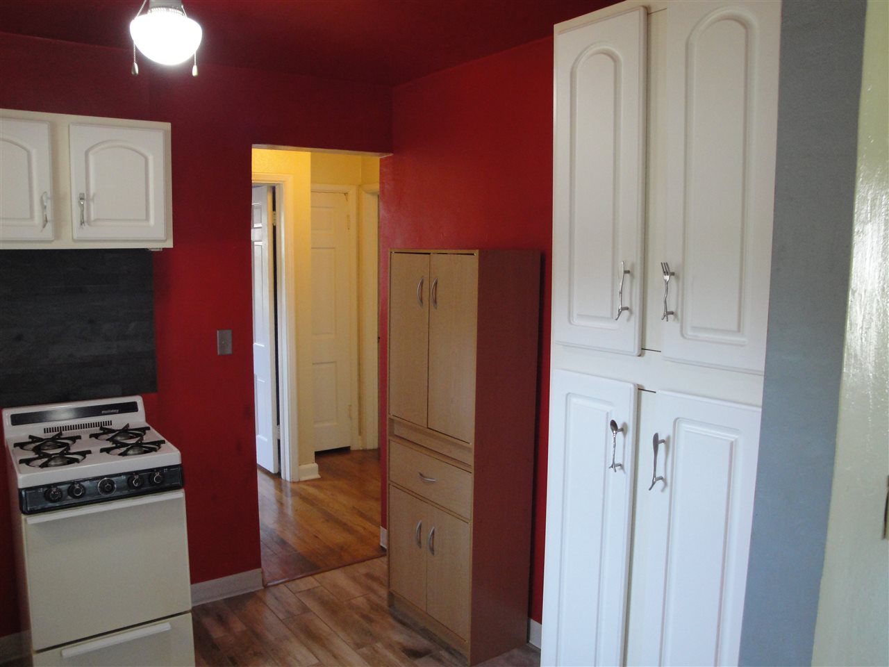 2808 Ridgeway Avenue Rockford, IL 61101 - Photo 5 of 11 Gallery Image 5
