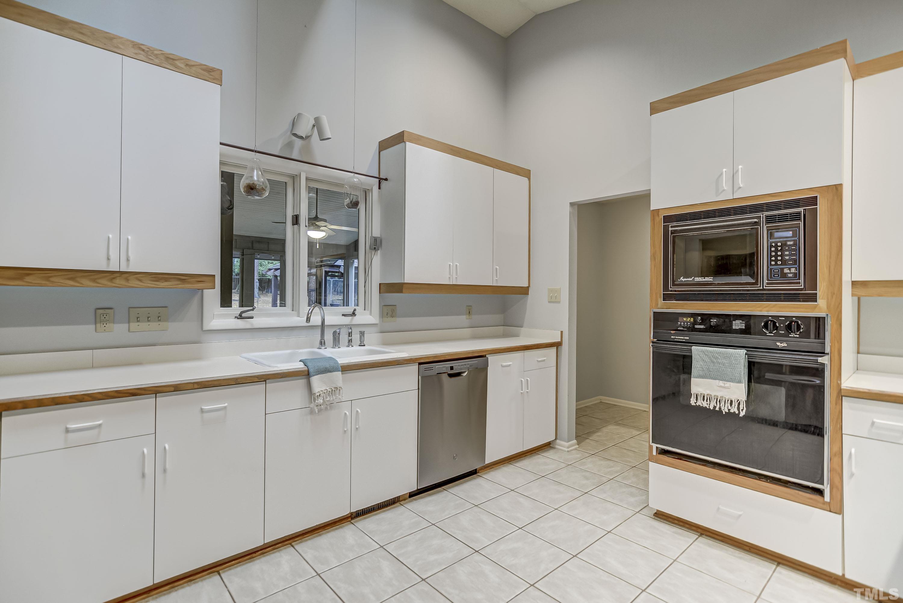 6405 Barton Pines Road Raleigh, NC 27614 - Photo 7 of 26 Gallery Image 7
