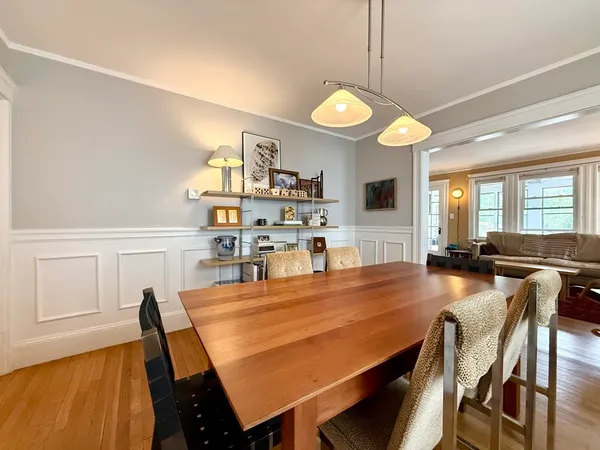 $2,900 | 519 Belmont Street, Unit 1, Belmont, MA 02478