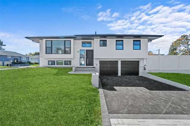 a front view of house with yard