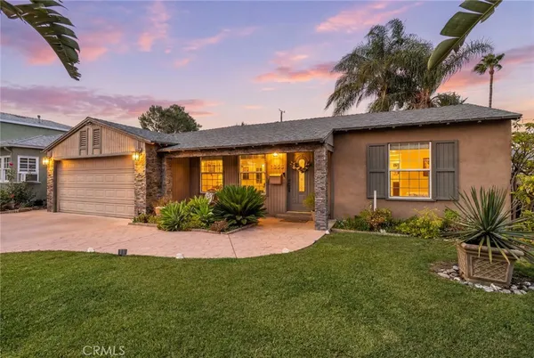 $1,299,990 | 1306 North Keystone Street, Burbank, CA 91506