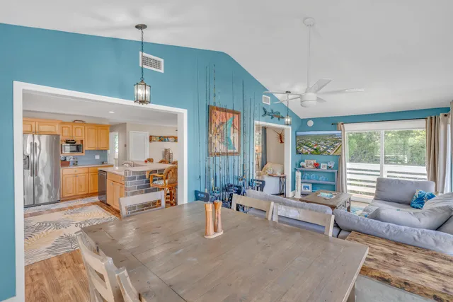 $1,089,000 | 29039 Cedar Drive, Big Pine Key, FL 33043