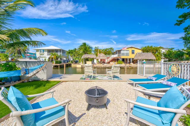 $1,089,000 | 29039 Cedar Drive, Big Pine Key, FL 33043