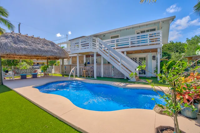 $1,089,000 | 29039 Cedar Drive, Big Pine Key, FL 33043