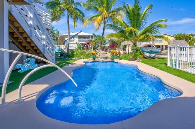 $1,089,000 | 29039 Cedar Drive, Big Pine Key, FL 33043