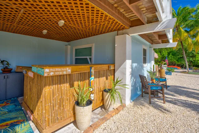 $1,089,000 | 29039 Cedar Drive, Big Pine Key, FL 33043