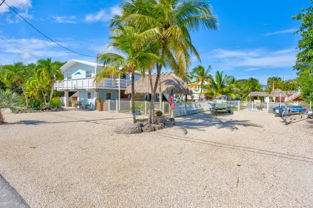 $1,089,000 | 29039 Cedar Drive, Big Pine Key, FL 33043