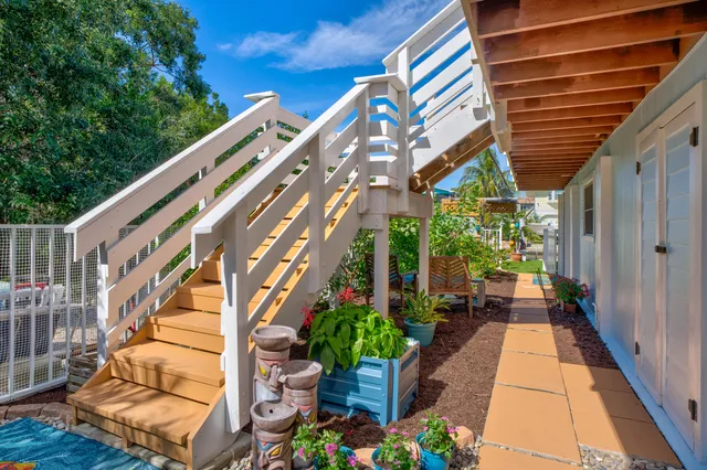 $1,089,000 | 29039 Cedar Drive, Big Pine Key, FL 33043