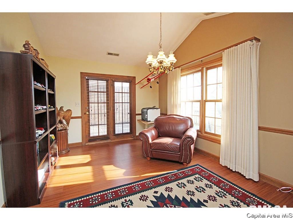 24 Chimney View Lane Springfield, IL 62707 - Photo 8 of 36 Gallery Image 8