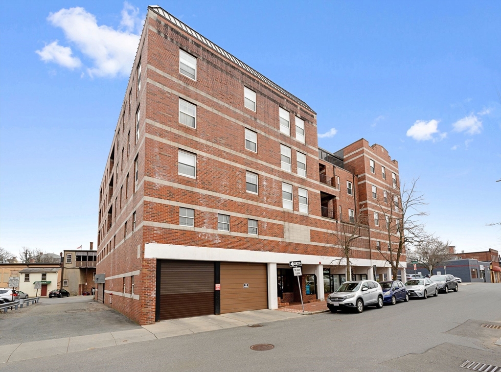 31 Spring Street, Unit 308 Watertown, MA 02472 - Photo 23 of 37 a front view of a building