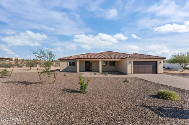 $775,000 | 115 Ironwood Place, Wickenburg, AZ 85390
