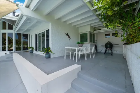 $3,150,000 | 13300 Southwest 69th Avenue, Pinecrest, FL 33156