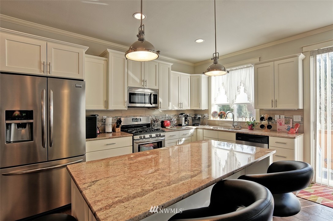2402 196th Place Southeast Bothell, WA 98012 - Photo 3 of 22