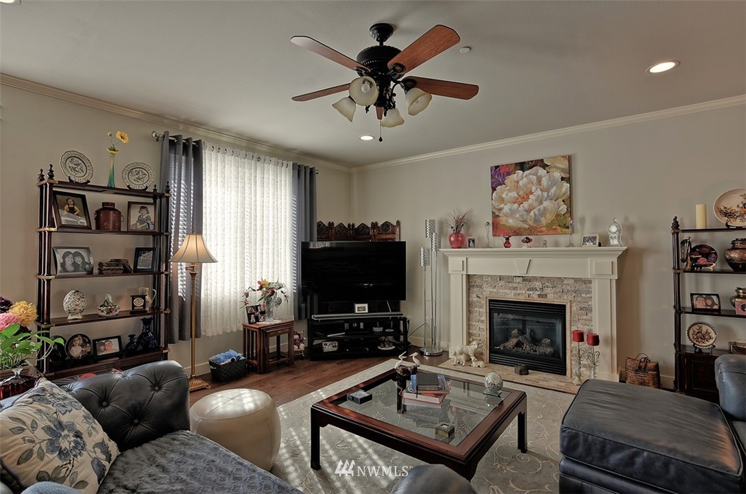 2402 196th Place Southeast Bothell, WA 98012 - Photo 8 of 22