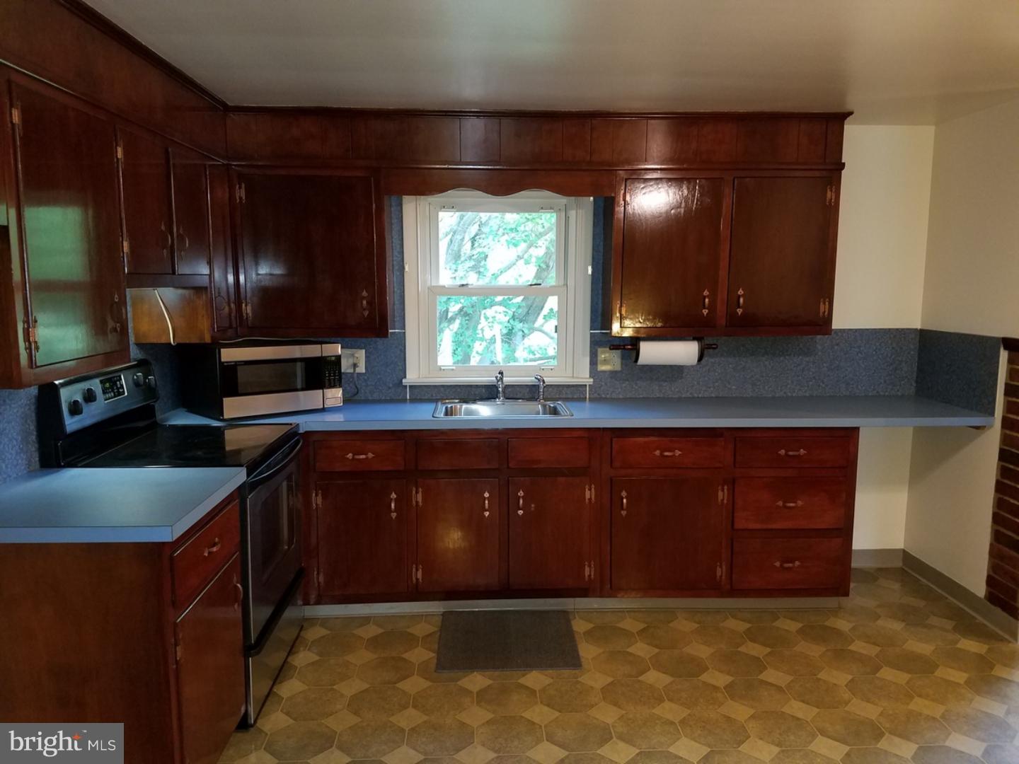 1326 Temple Road Pottstown, PA 19465 - Photo 6 of 20