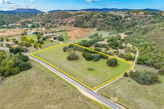view of a tennis court