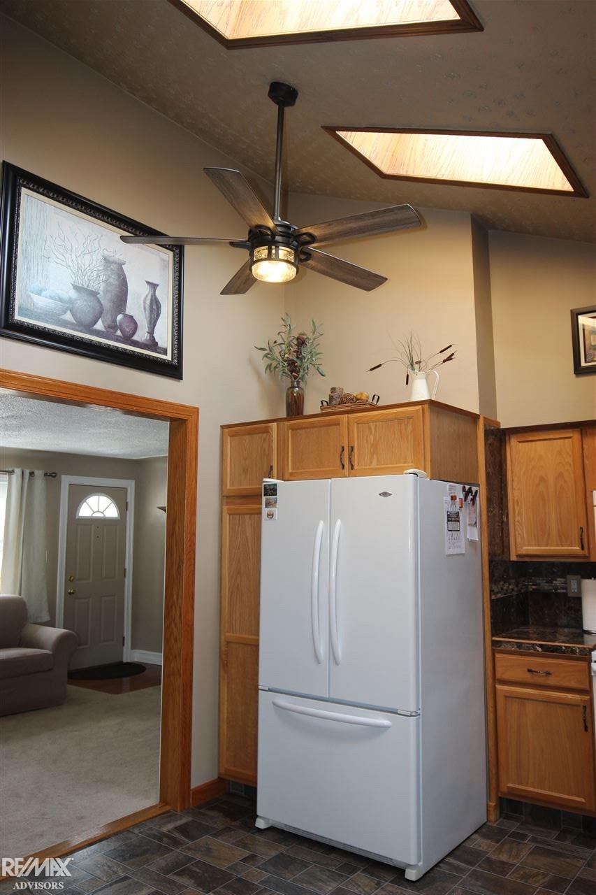 55389 Fairchild Road Macomb, MI 48042 - Photo 16 of 61 50006995-15.JPG