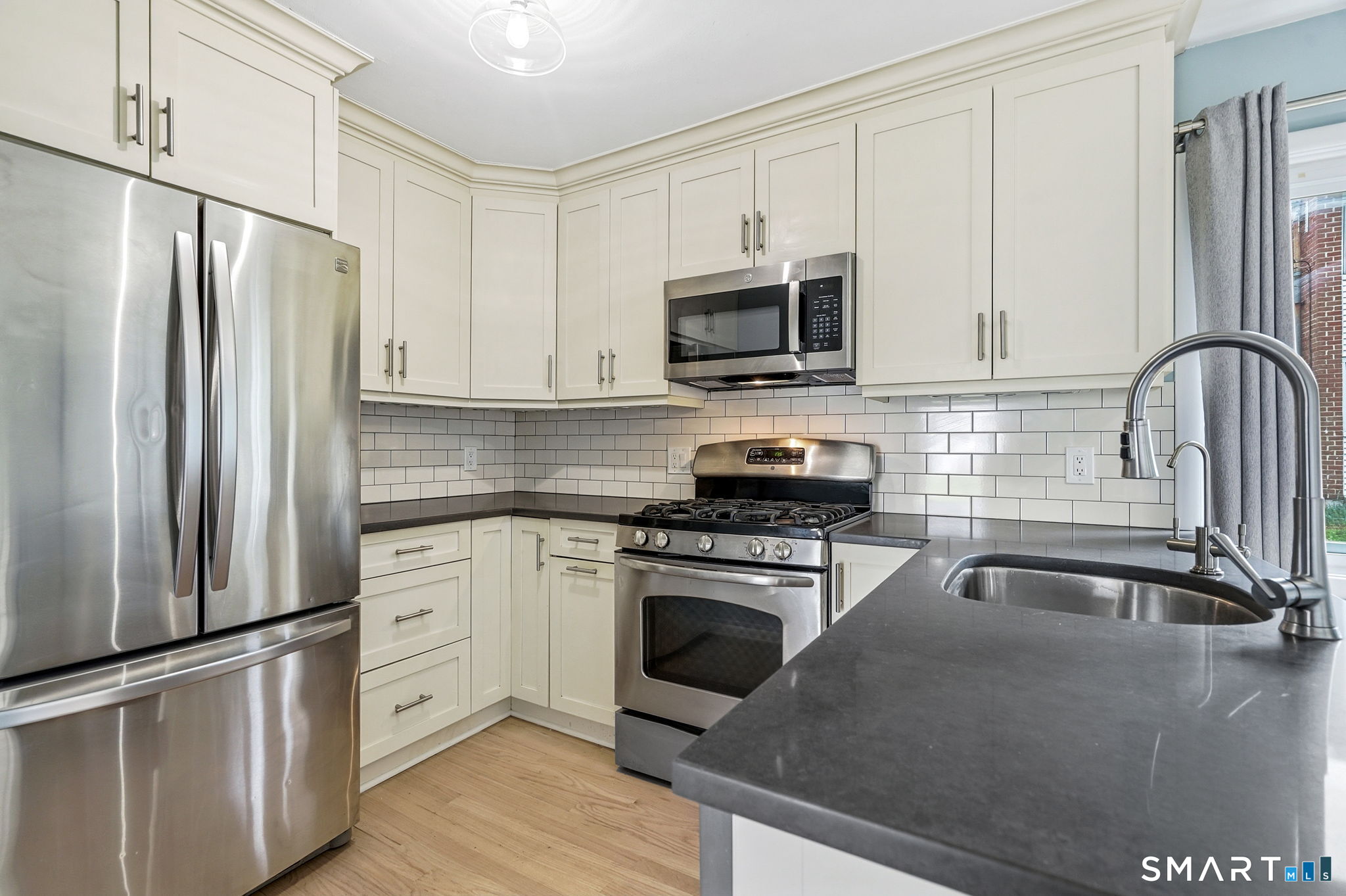80 County Street, Unit 8A Norwalk, CT 06851 - Photo 2 of 33