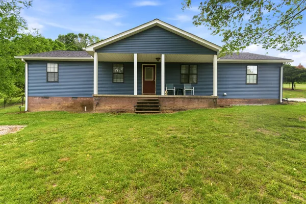 $799,900 | 615 Rogues Fork Road, Bethpage, TN 37022