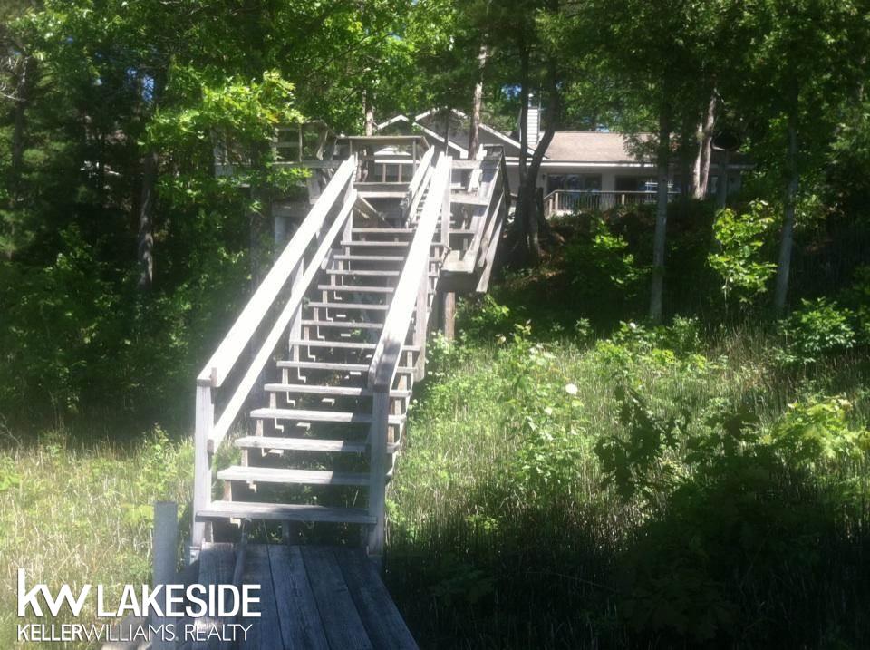 10333 Kay Ray Road Williamsburg, MI 49690 - Photo 38 of 69