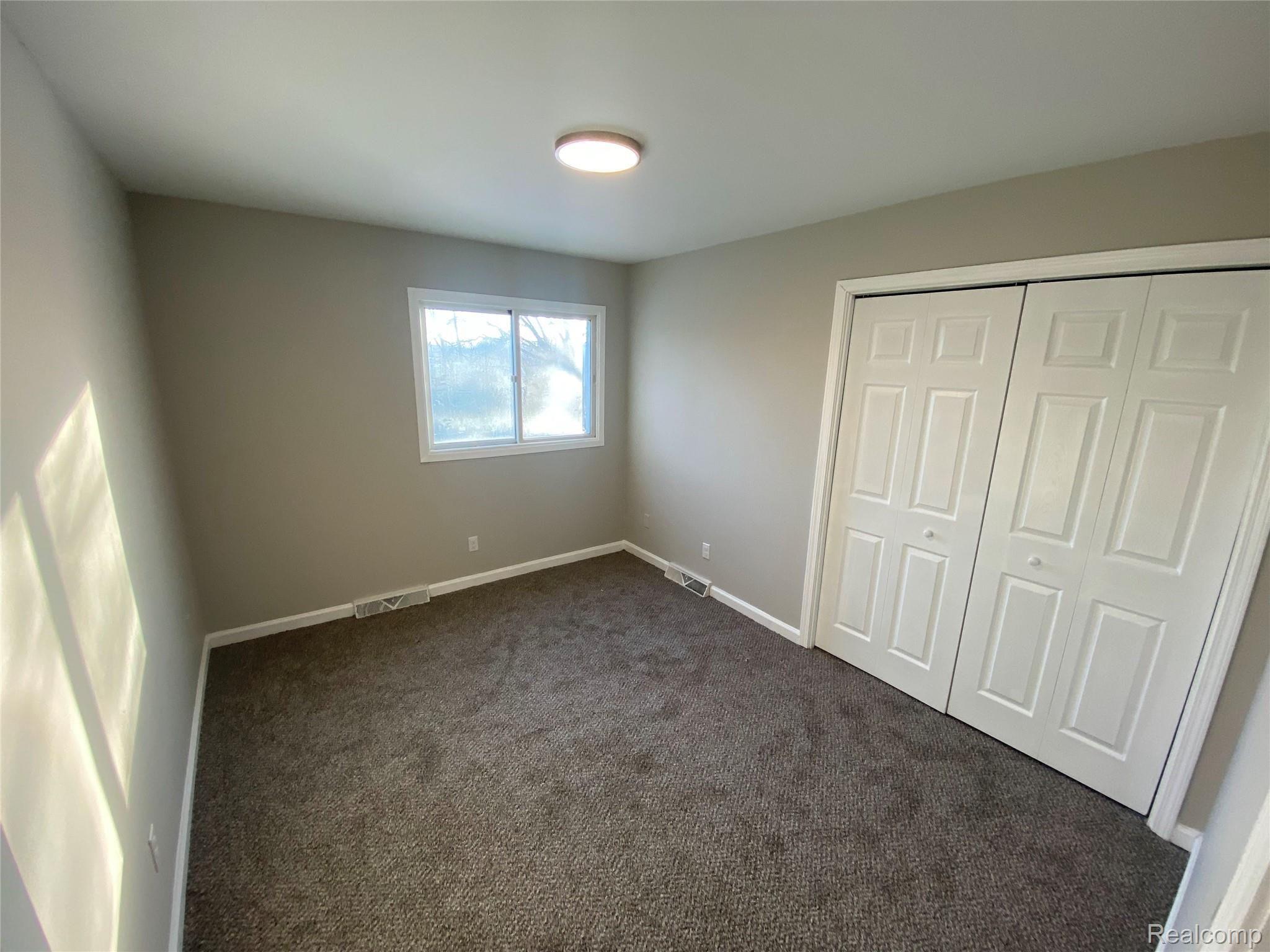 34450 Freedom Road Farmington, MI 48335 - Photo 21 of 41 IMG_9111.jpg