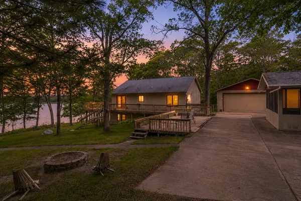 $885,000 | N14382 Island View Road, Minong, WI 54859