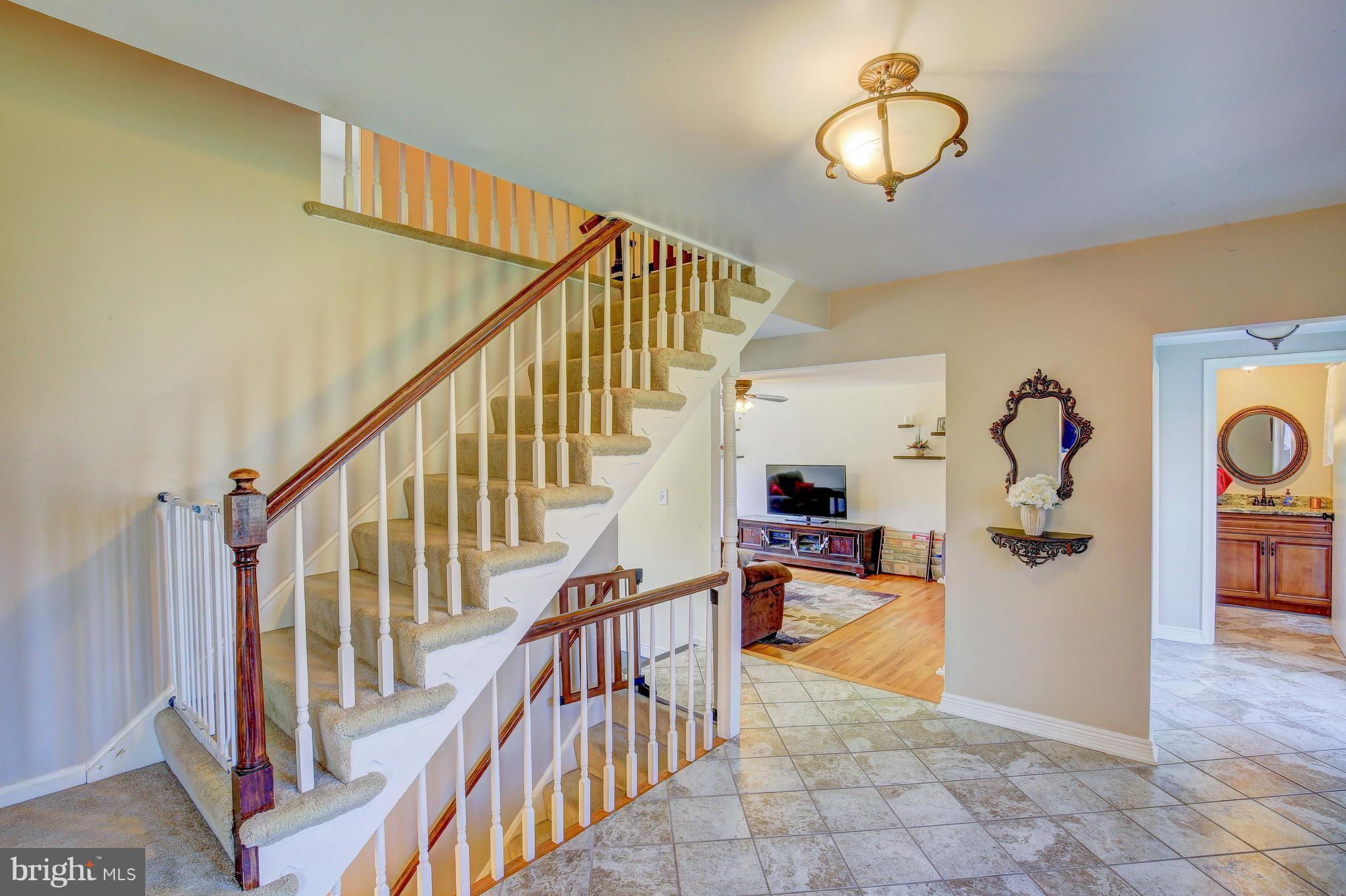 404 Old Stone Road Silver Spring, MD 20904 - Photo 5 of 30 Foyer 2nd view