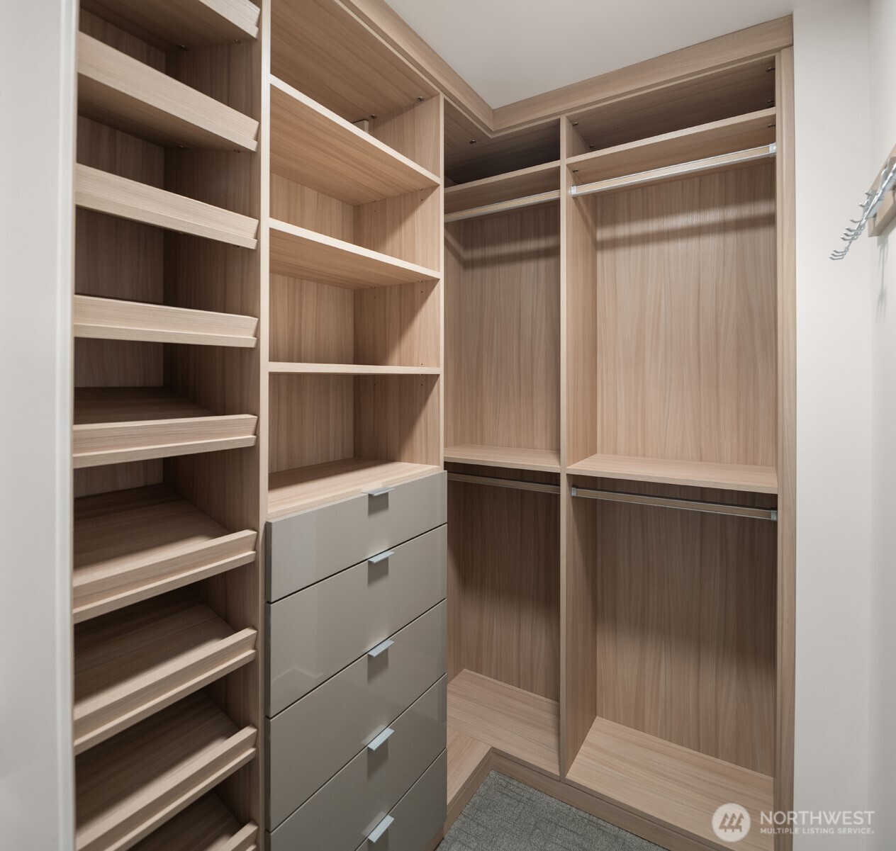 1808 Minor Avenue, Unit 2308 Seattle, WA 98101 - Photo 12 of 36