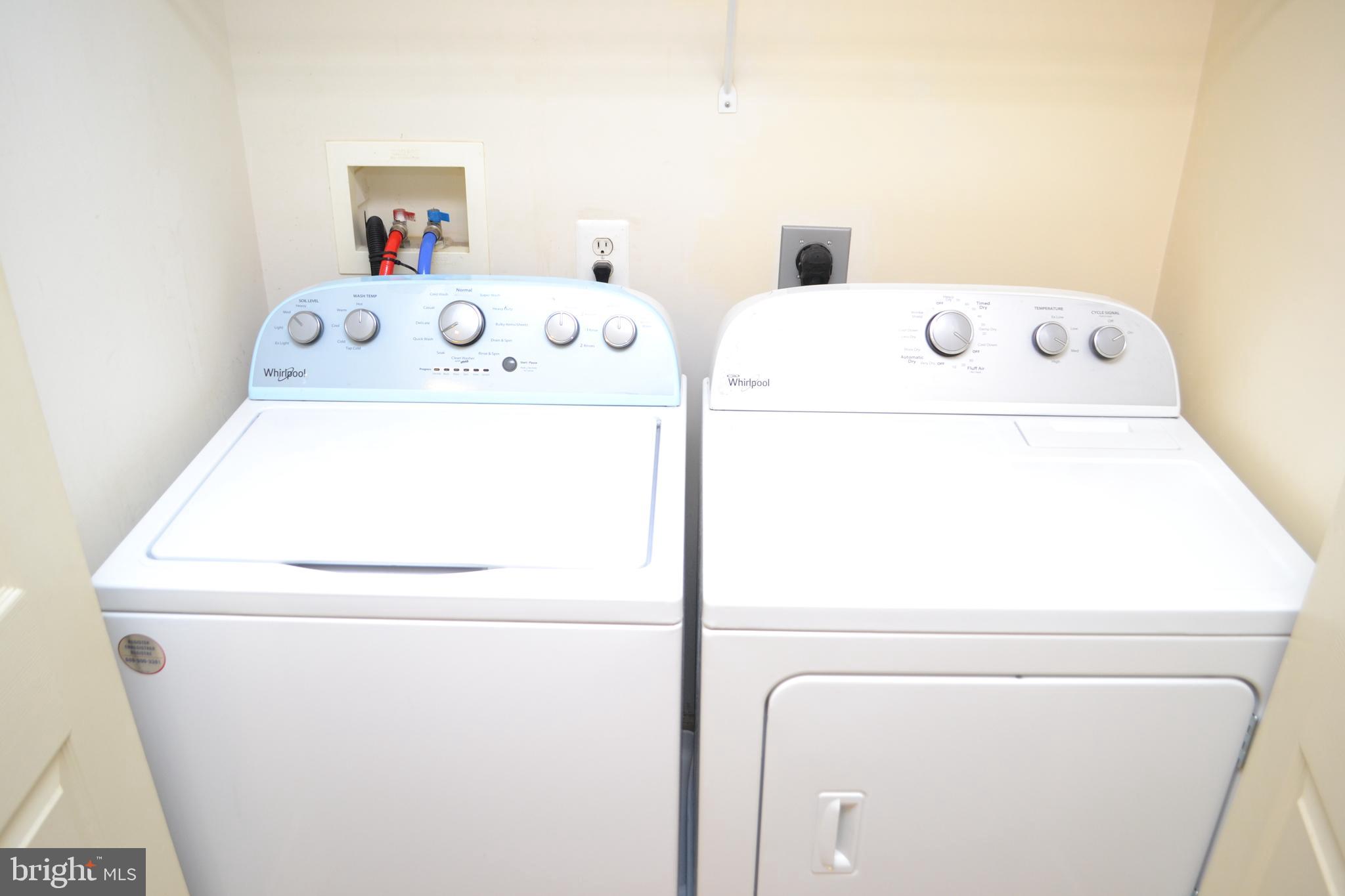 2202 Garden Lane Frederick, MD 21701 - Photo 33 of 50 a utility room with dryer and washer