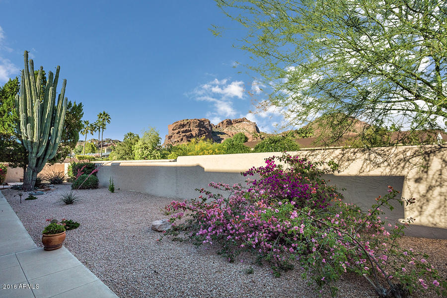 4448 East Camelback Road, Unit 13 Phoenix, AZ 85018 - Photo 29 of 37 Camelback Mountain Views