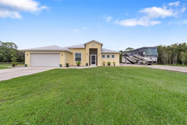 $875,000 | 2143 Southeast 137th Way, Okeechobee, FL 34974