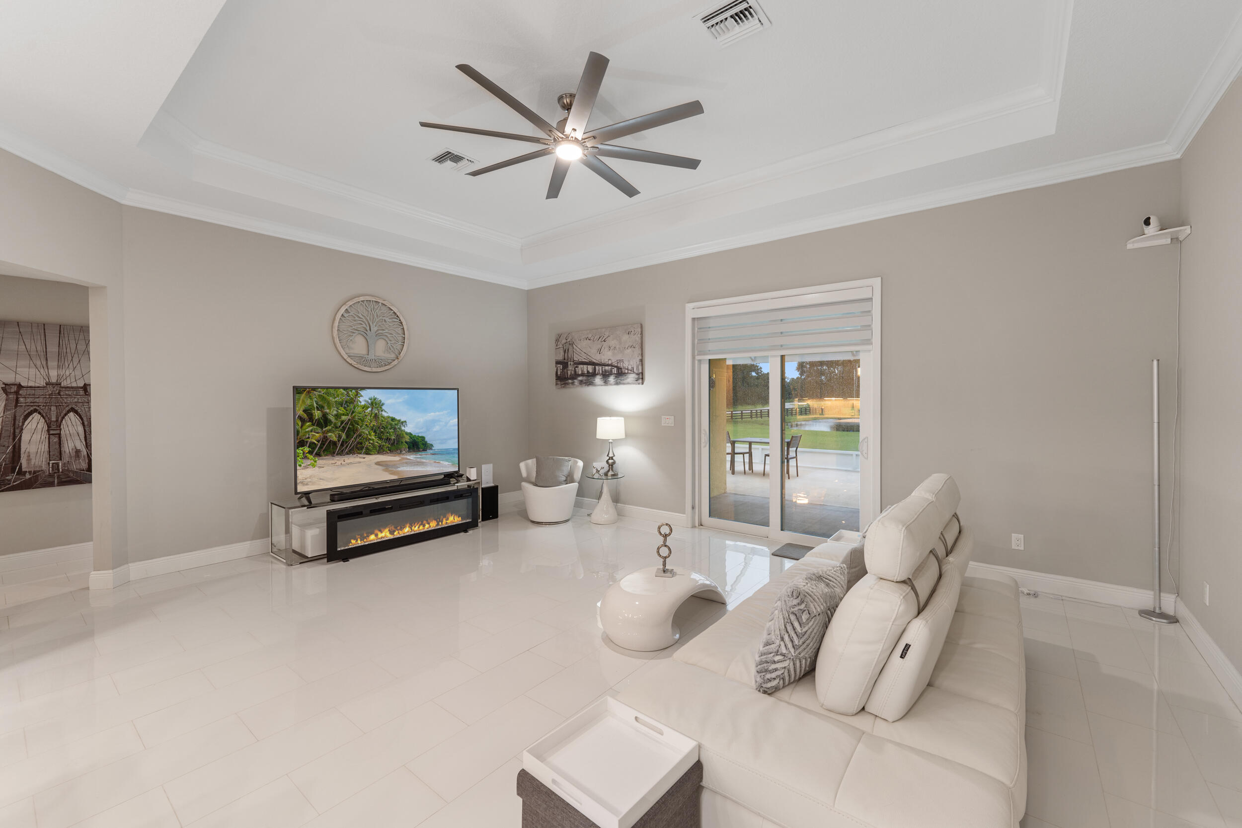 2143 Southeast 137th Way Okeechobee, FL 34974 - Photo 6 of 29 2_13
