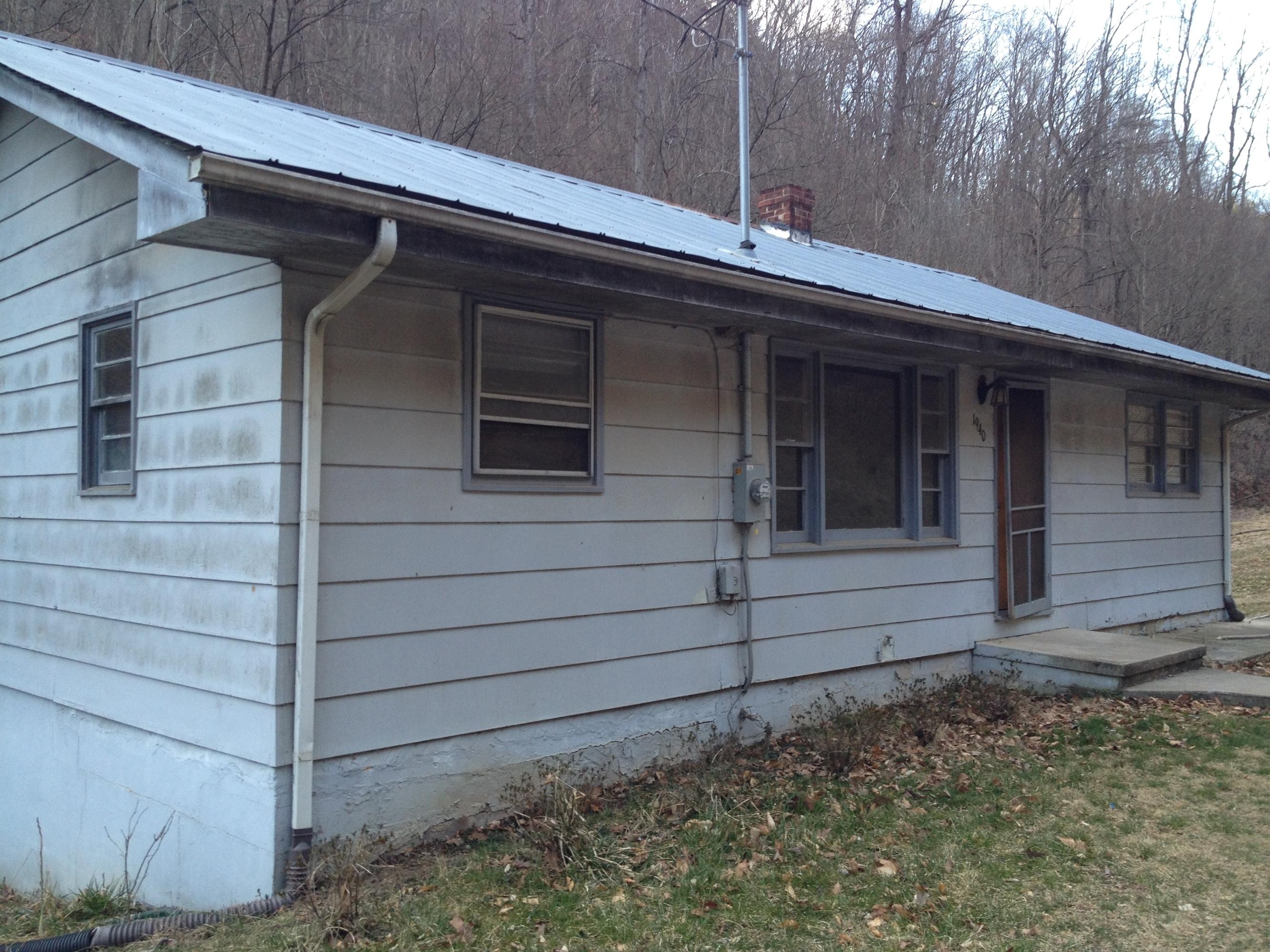 1940 Pedlar Road Elliston, VA 24087 - Photo 2 of 19 Alternate Front View