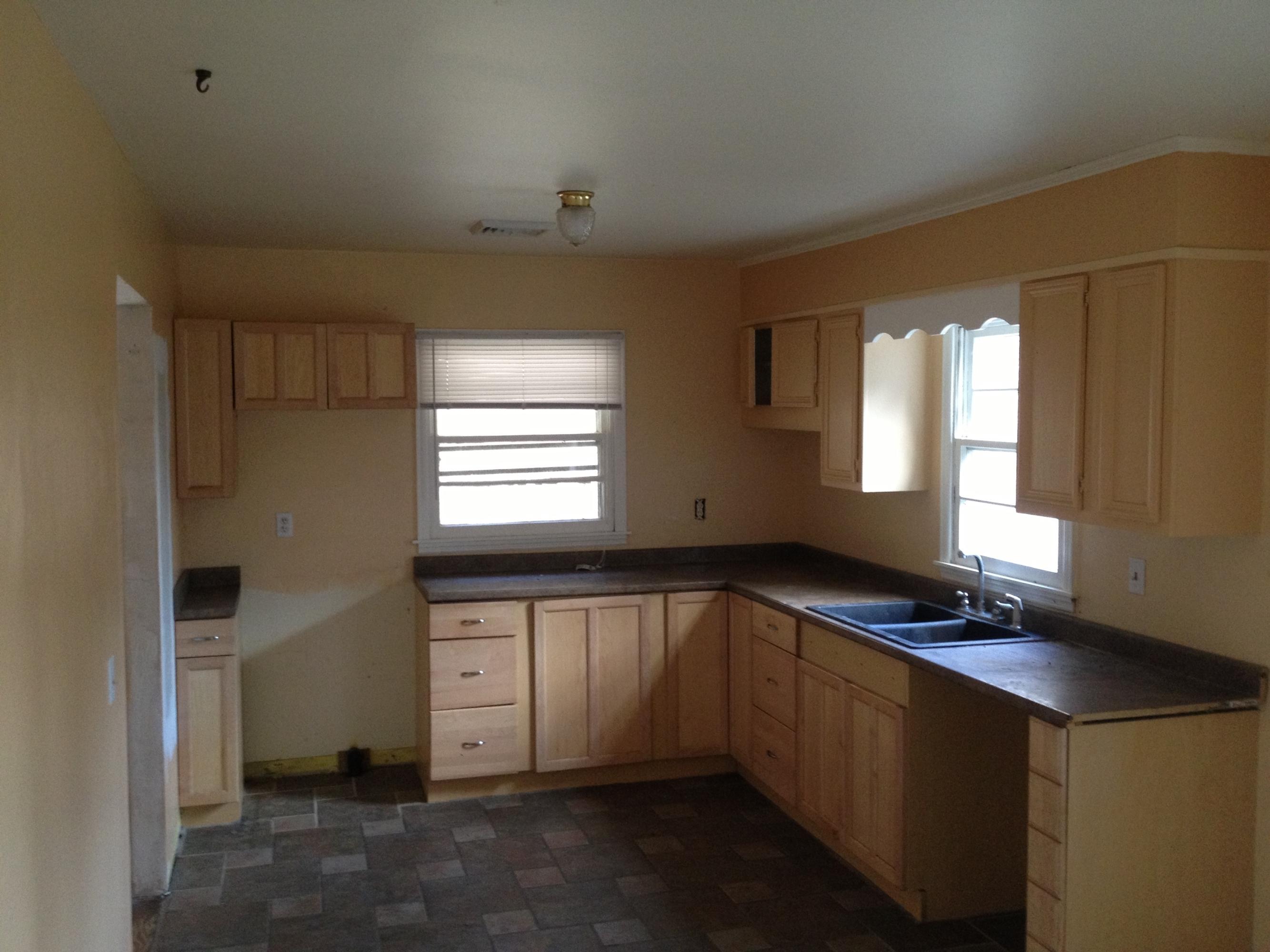 1940 Pedlar Road Elliston, VA 24087 - Photo 4 of 19 Kitchen