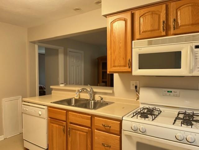 463 Bechman Street Springdale, PA 15144 - Photo 11 of 12 Gas stove and microwave are included