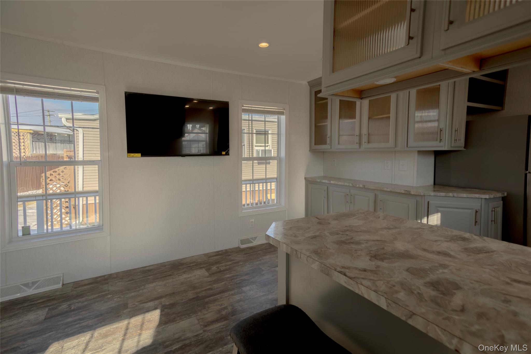 150 Main Street, Unit 1A Islip, NY 11751 - Photo 6 of 19