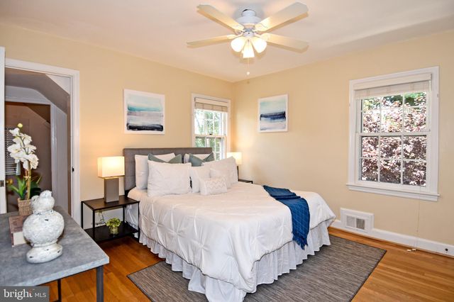 $1,119,000 | 5002 Fort Sumner Drive, Bethesda, MD 20816