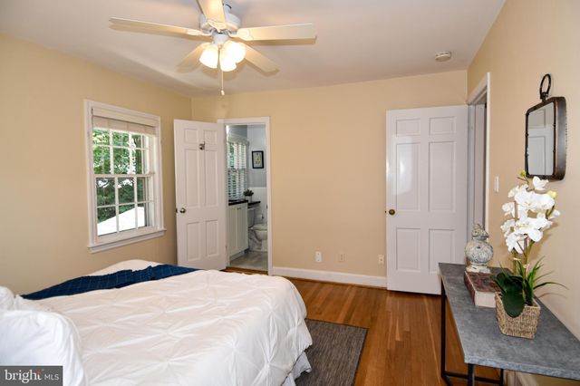 $1,119,000 | 5002 Fort Sumner Drive, Bethesda, MD 20816