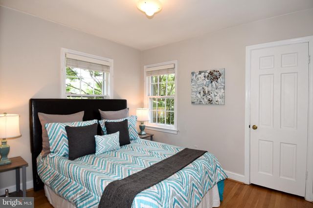 $1,119,000 | 5002 Fort Sumner Drive, Bethesda, MD 20816