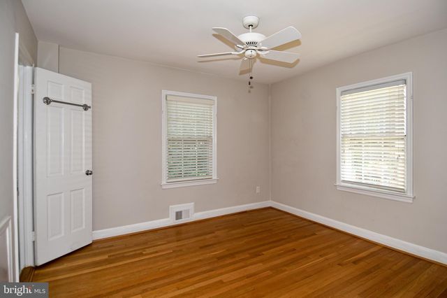 $1,119,000 | 5002 Fort Sumner Drive, Bethesda, MD 20816