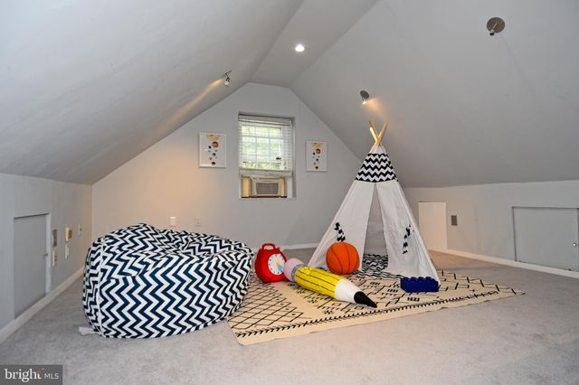 $1,119,000 | 5002 Fort Sumner Drive, Bethesda, MD 20816