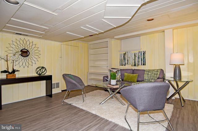 $1,119,000 | 5002 Fort Sumner Drive, Bethesda, MD 20816